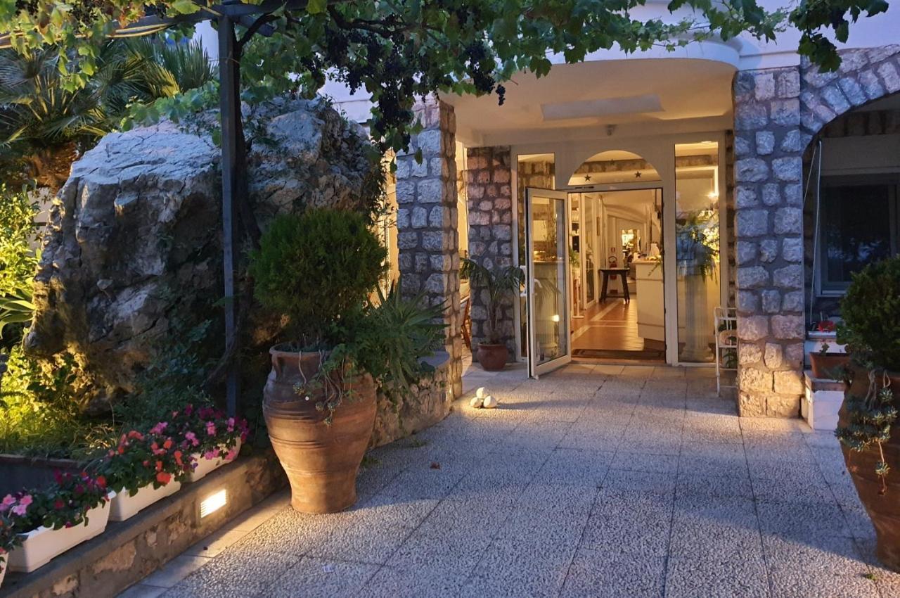 Hotel Nautilus Capri Buitenkant foto